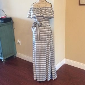 Vince Camuto navy/white striped maxi